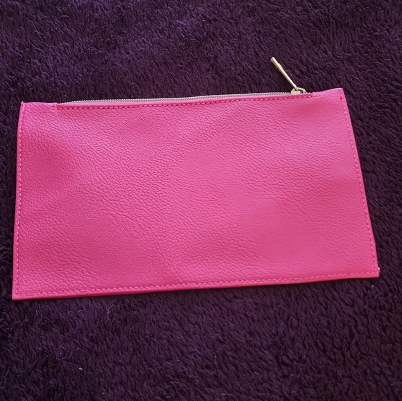 Beautiful Fashioned Pink Zippered Envelope/Makeup/Travel Bag - Picture 1 of 7
